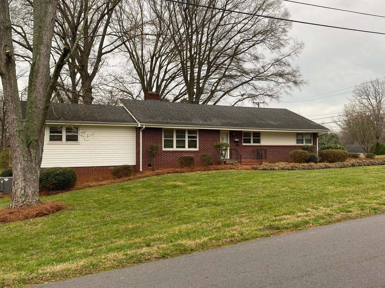 508 Dunham Rd - Photo 2 of 16