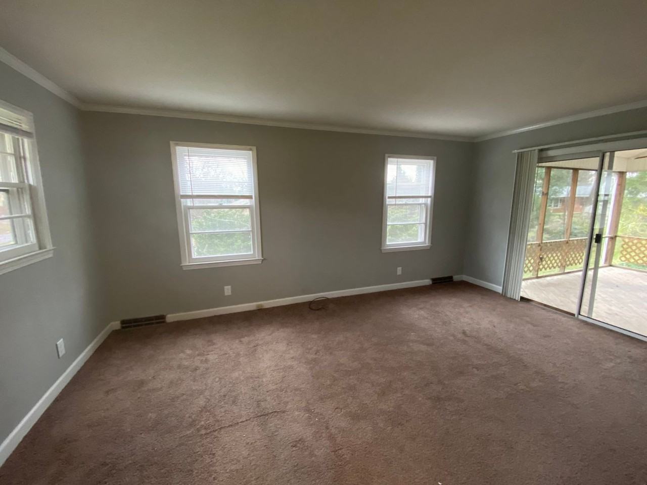 508 Dunham Rd - Photo 7 of 16