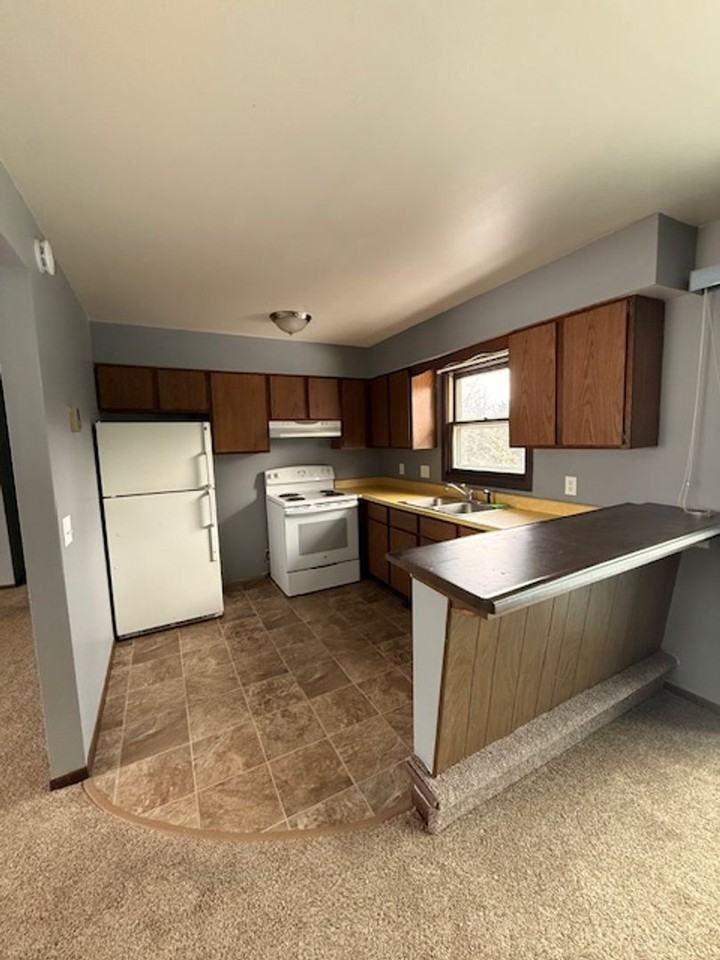 513 21st Ave S - Photo 2 of 6