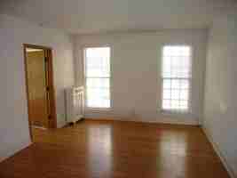 featured image of 2206 Kendall Ave