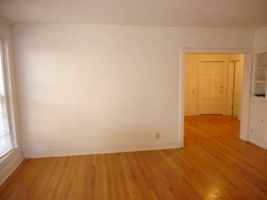 featured image of 2206 Kendall Ave