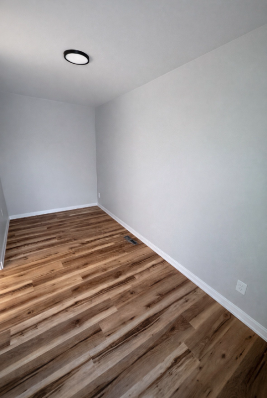 203 University Dr - Photo 5 of 7