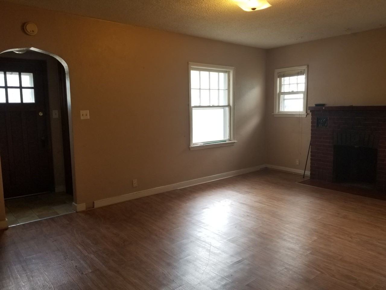 1419 Bemidji Ave N - Photo 5 of 8