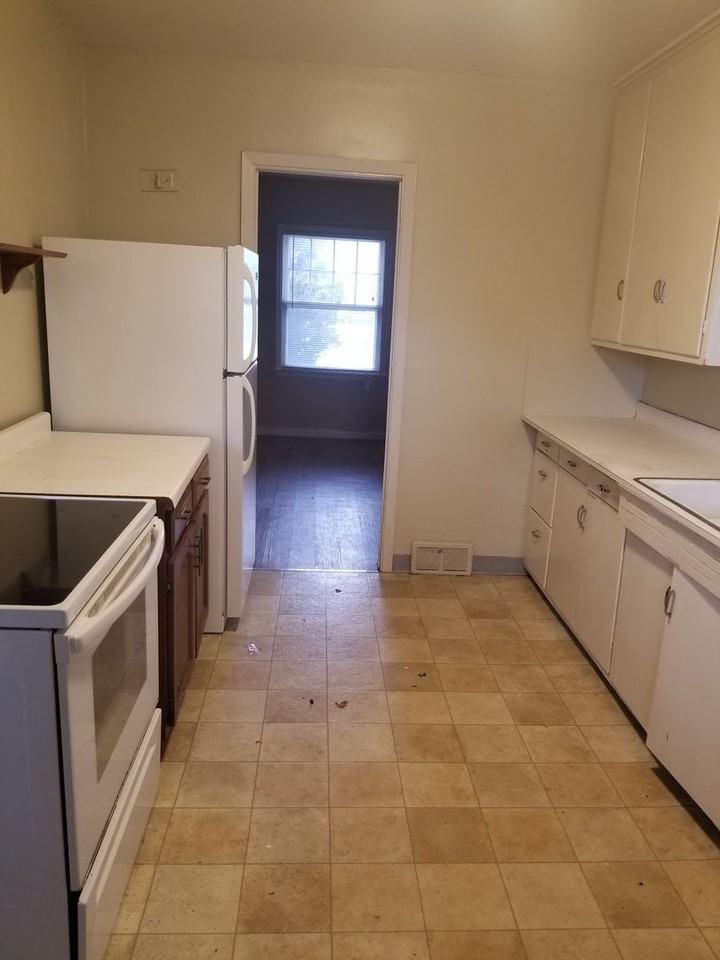 1419 Bemidji Ave N - Photo 6 of 8