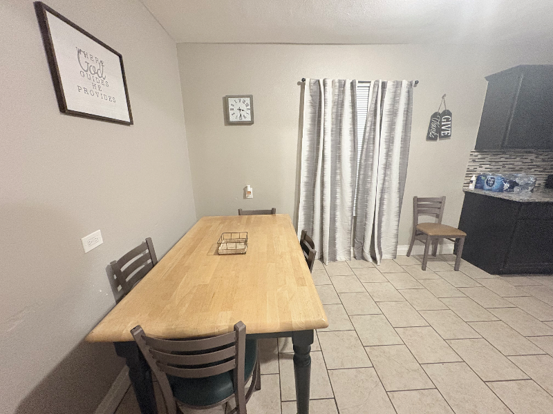 1211 W 3rd St - Photo 5 of 9