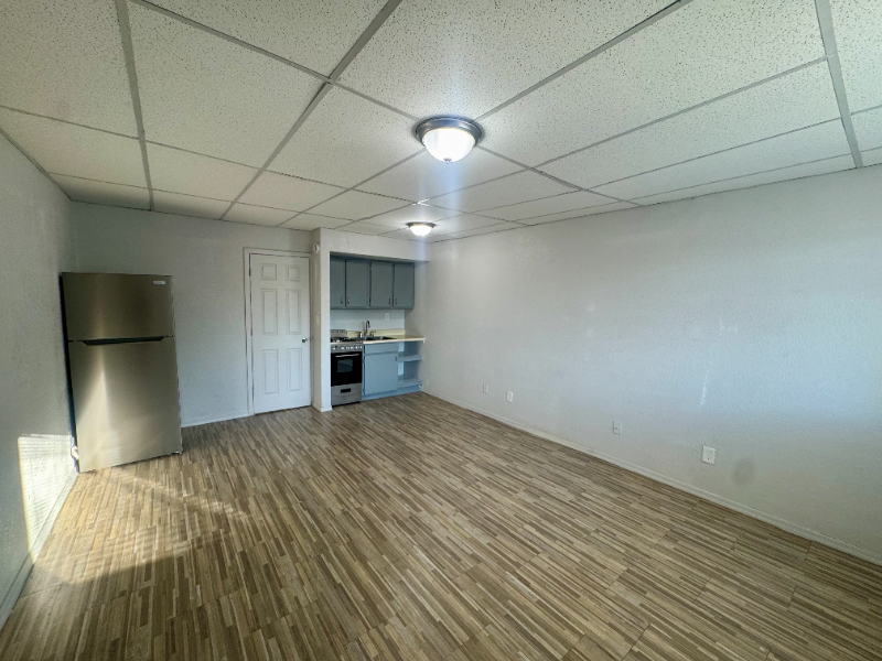 43 N Harris Dr #204 - Photo 2 of 9