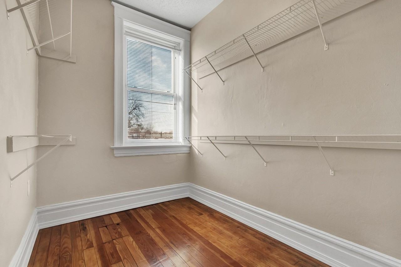 6832 Gravois Ave - Photo 3 of 14