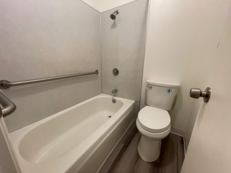 1241 Morse Ave #2 - Photo 6 of 8