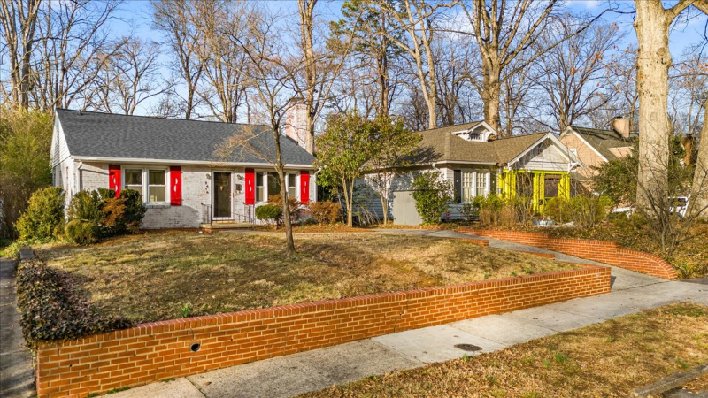 2616 Beechwood St - Photo 2 of 21