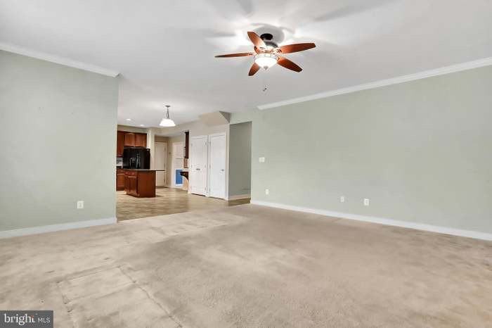 515 Waterdale Dr - Photo 7 of 20