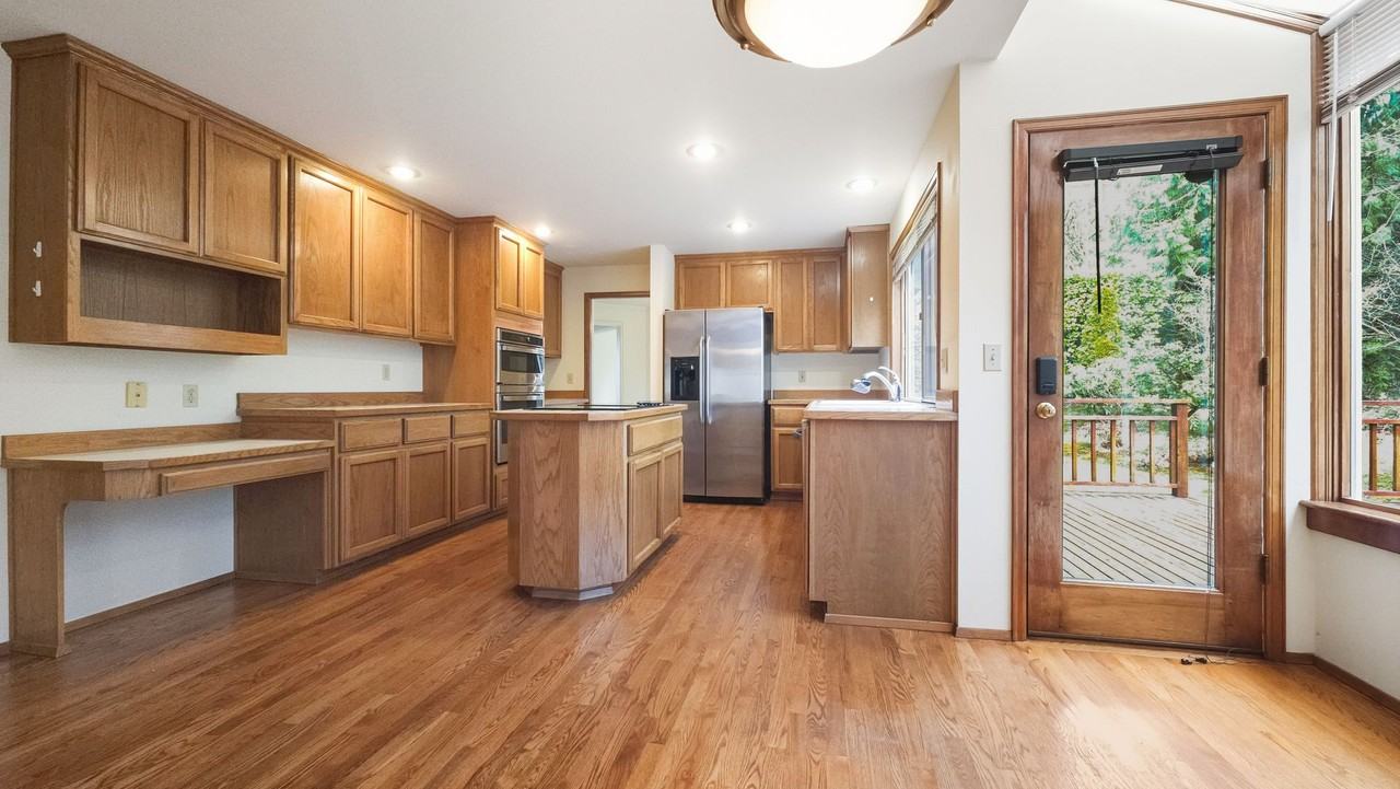 6534 152nd Ave Se - Photo 5 of 29