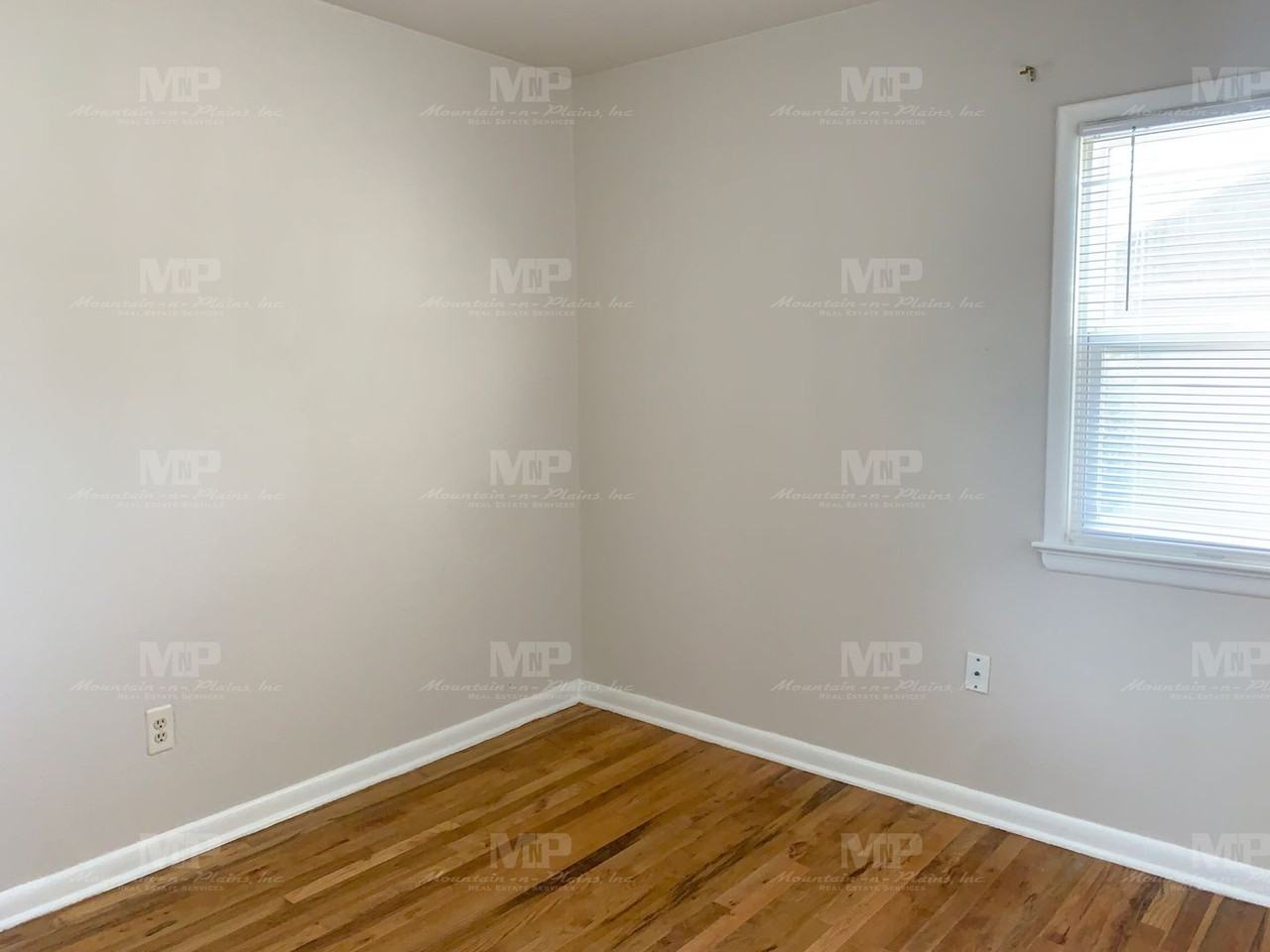 1808 Remington St - Photo 7 of 14