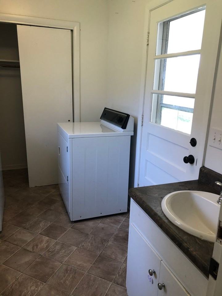 1000 Walnut St - Photo 5 of 15