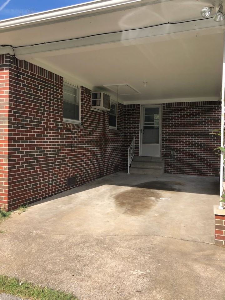 1000 Walnut St - Photo 3 of 18