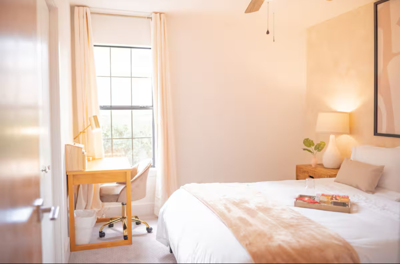 225 Utah St - Photo 5 of 17