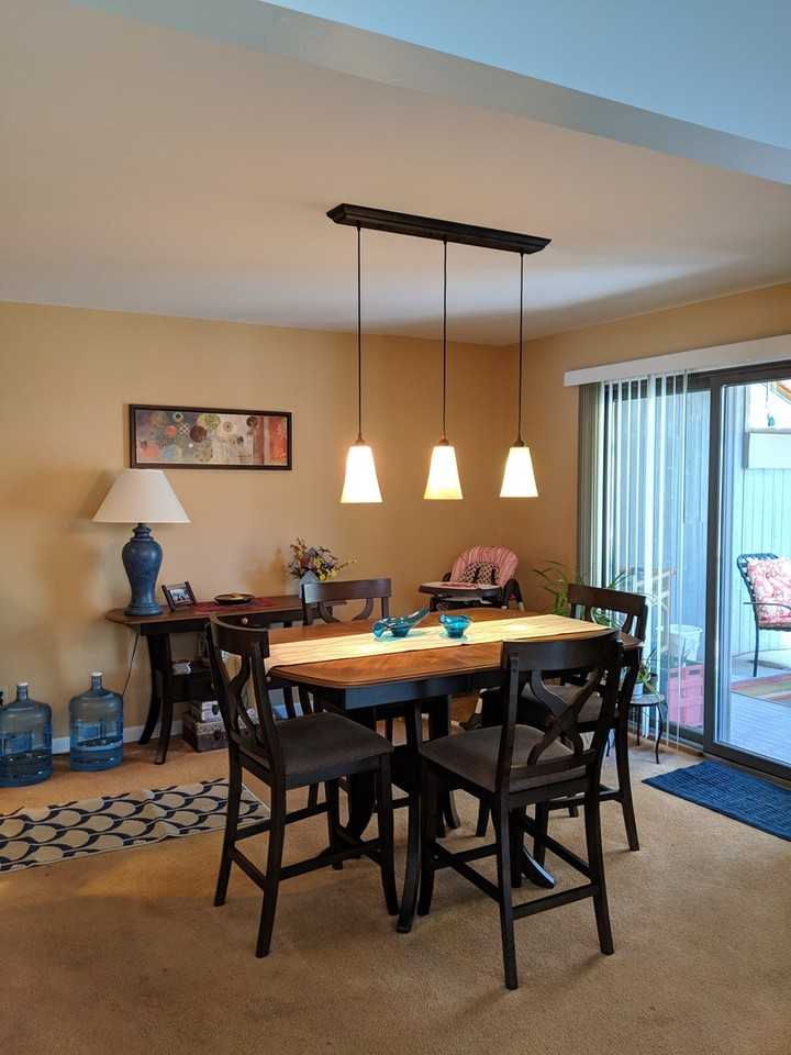 1612 Woodledge Cir - Photo 3 of 17