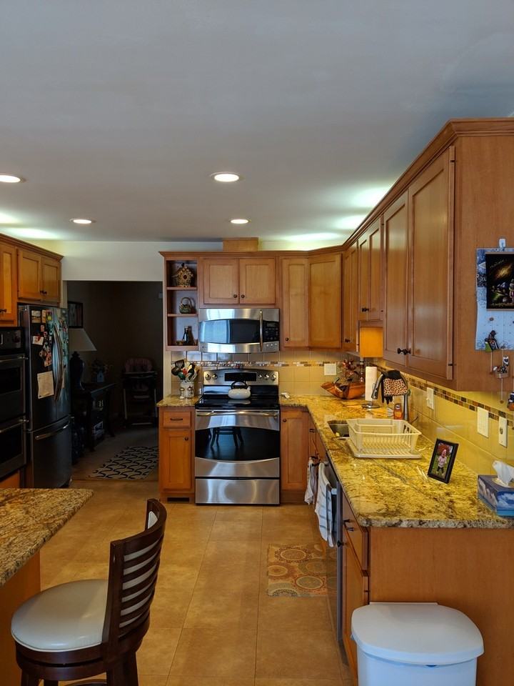 1612 Woodledge Cir - Photo 5 of 17