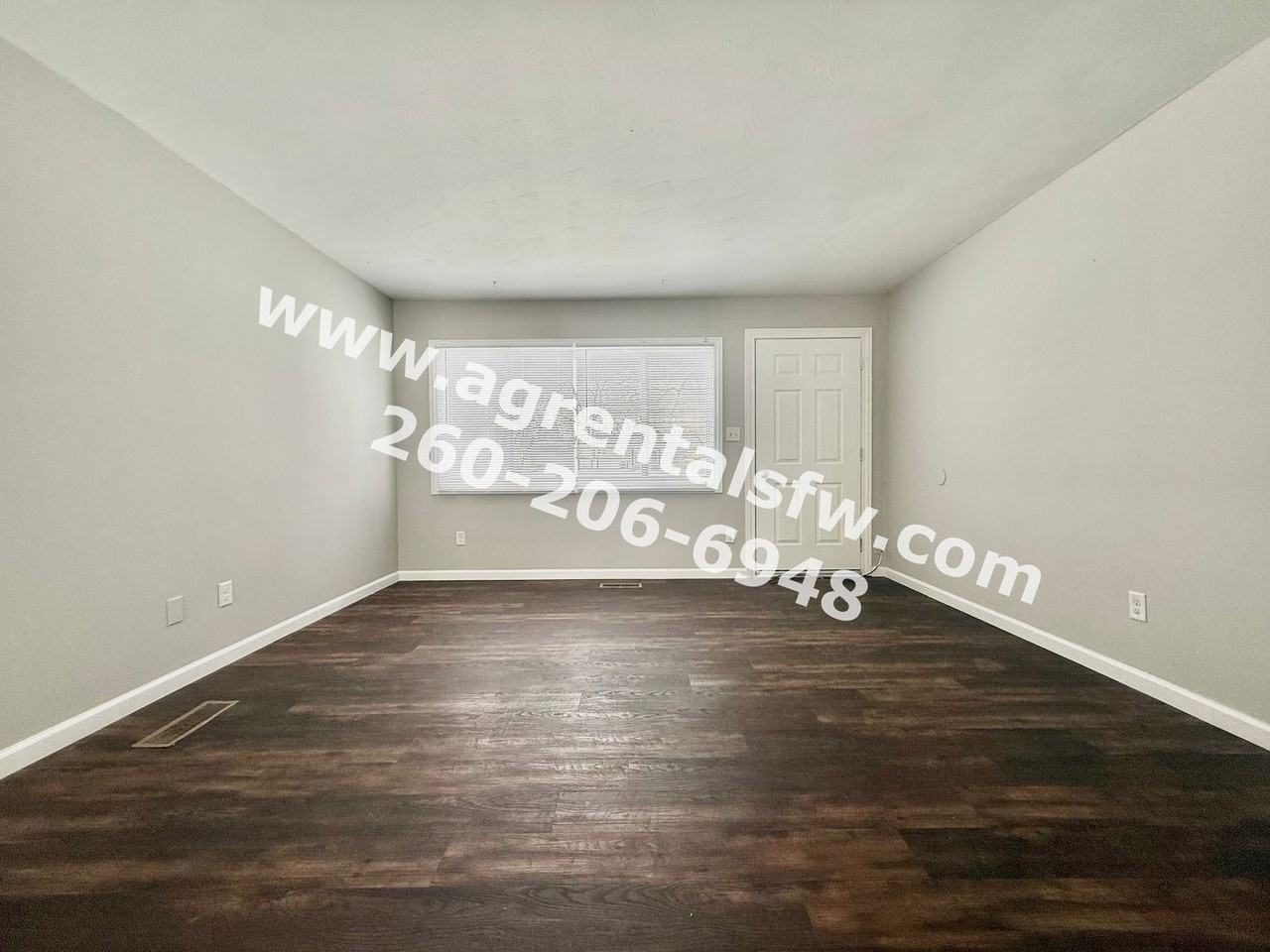 2714 Fairbrook Ct - Photo 2 of 13