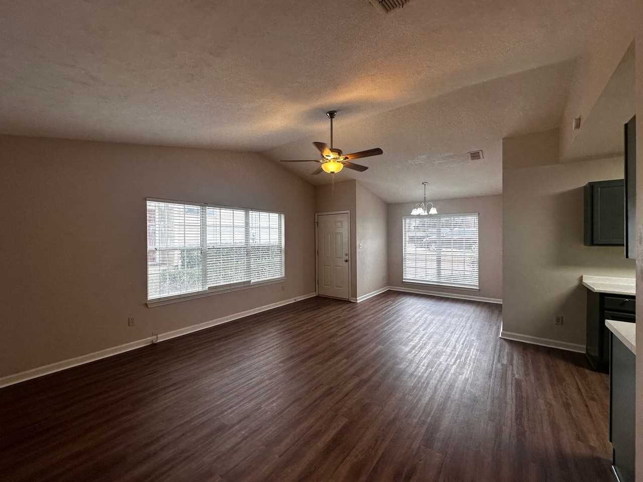 7345 Hollis St - Photo 4 of 17