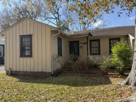 565 24th St #1 - Photo 1 of 1