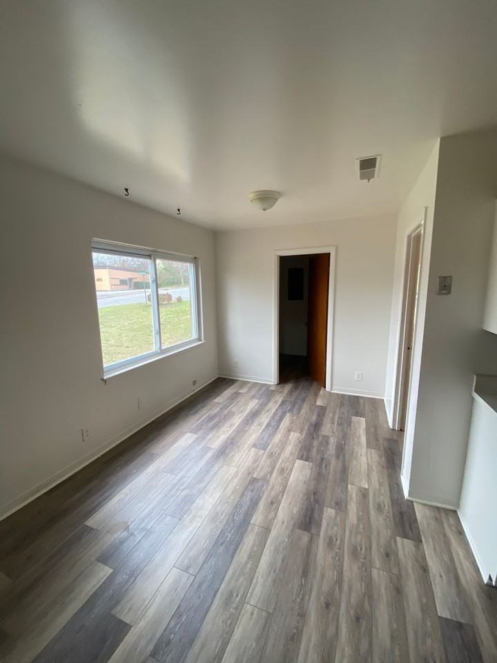 316 Deerfield Dr - Photo 6 of 28