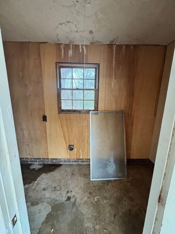 2070 Cottonwood Dr - Photo 2 of 25