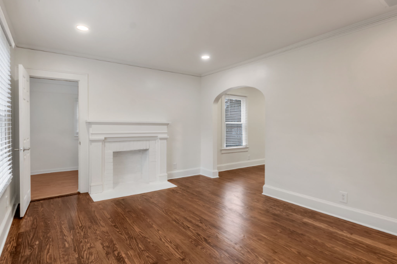 624 Stokeswood Ave Se #A - Photo 4 of 16