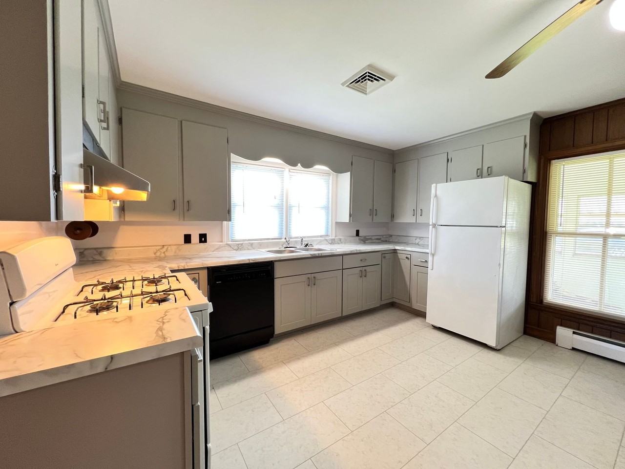 5323 Union Level Rd - Photo 5 of 15