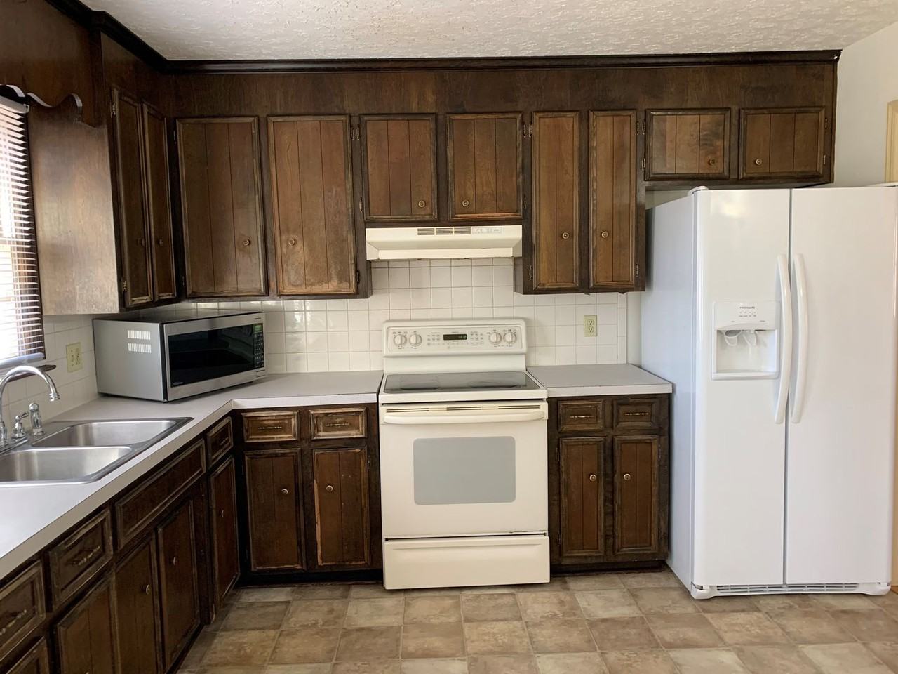 64 Maybrook Dr - Photo 6 of 14