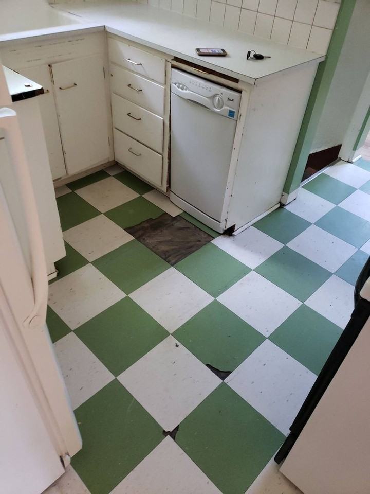 1005 Ne D St - Photo 6 of 28