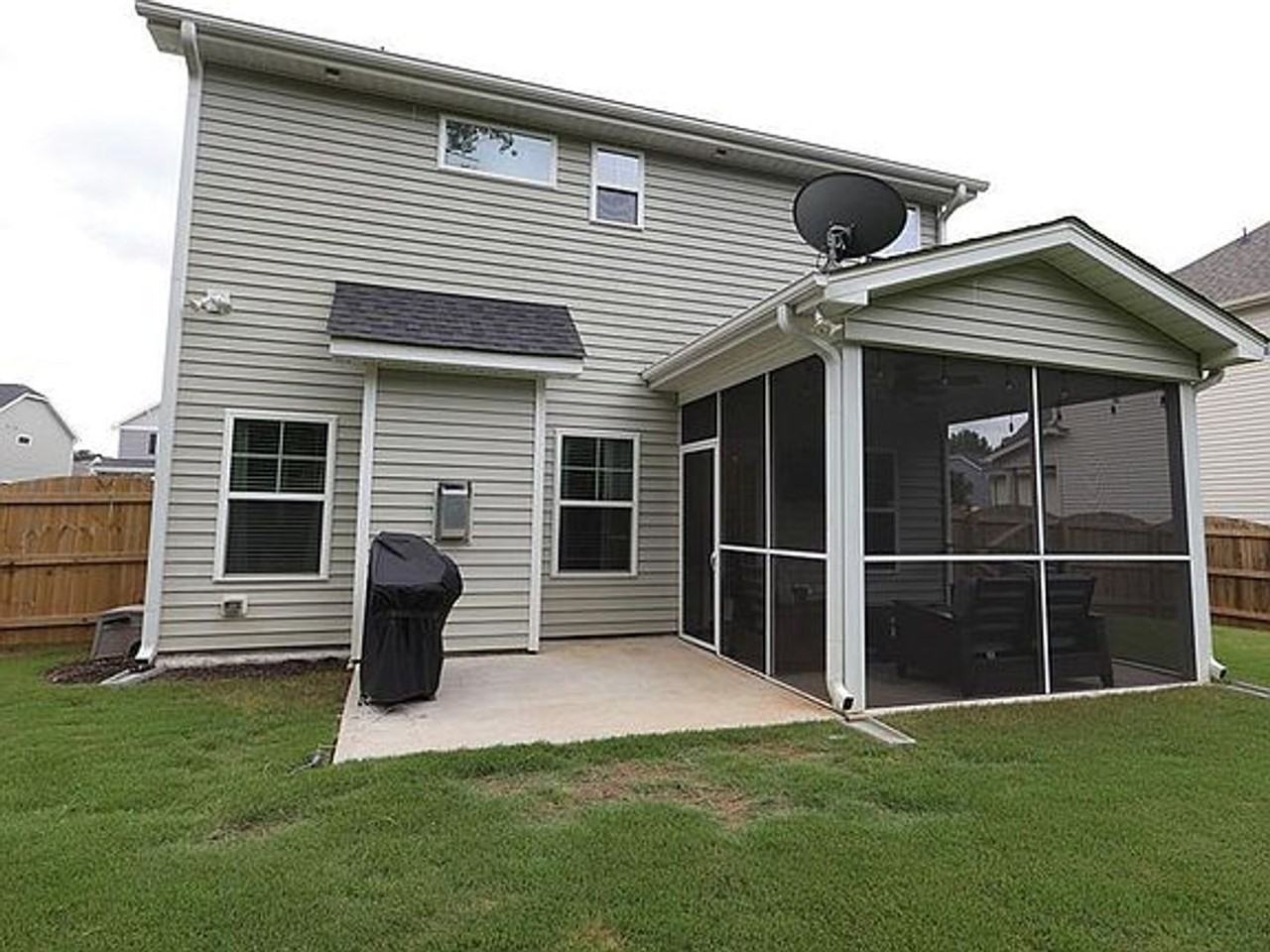 521 Holden Forest Dr - Photo 4 of 39