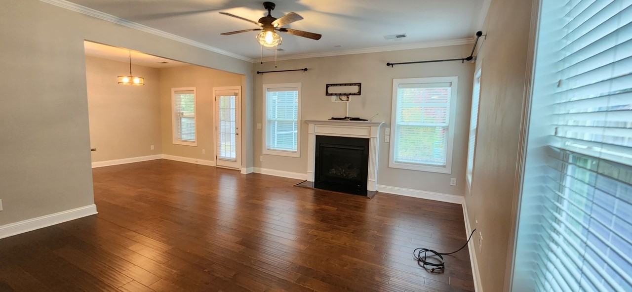 521 Holden Forest Dr - Photo 7 of 39