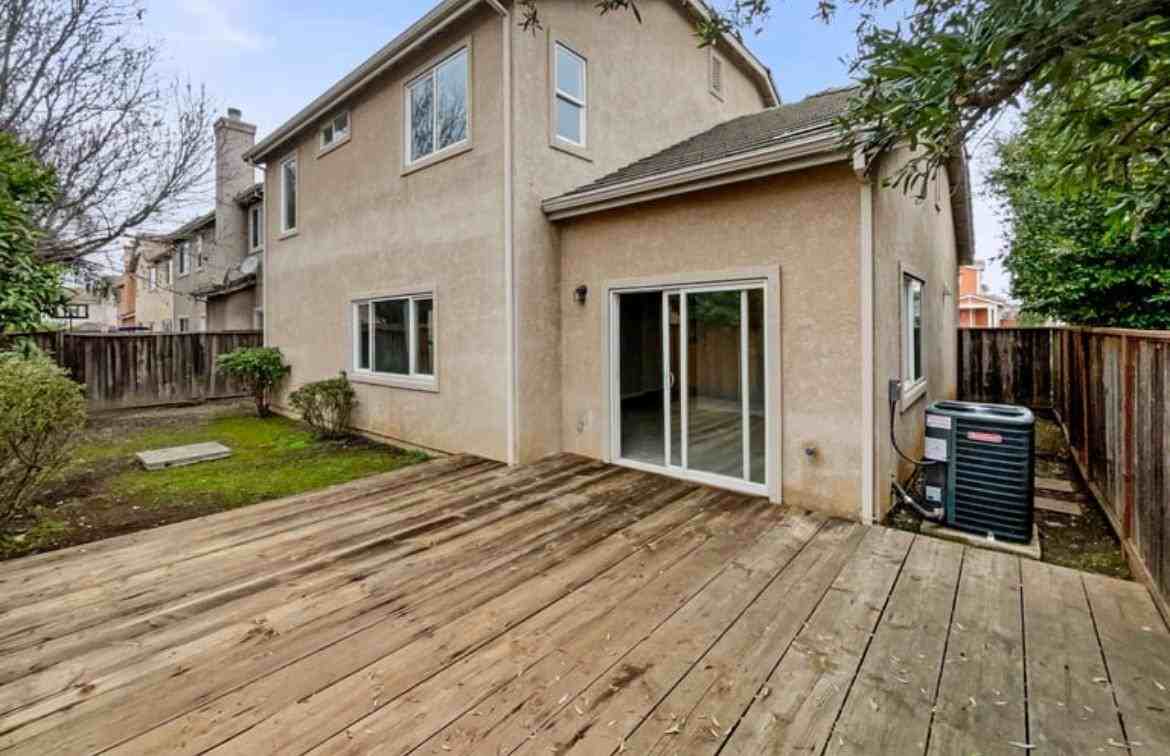 4451 Meadow Valley Circle - Photo 5 of 18