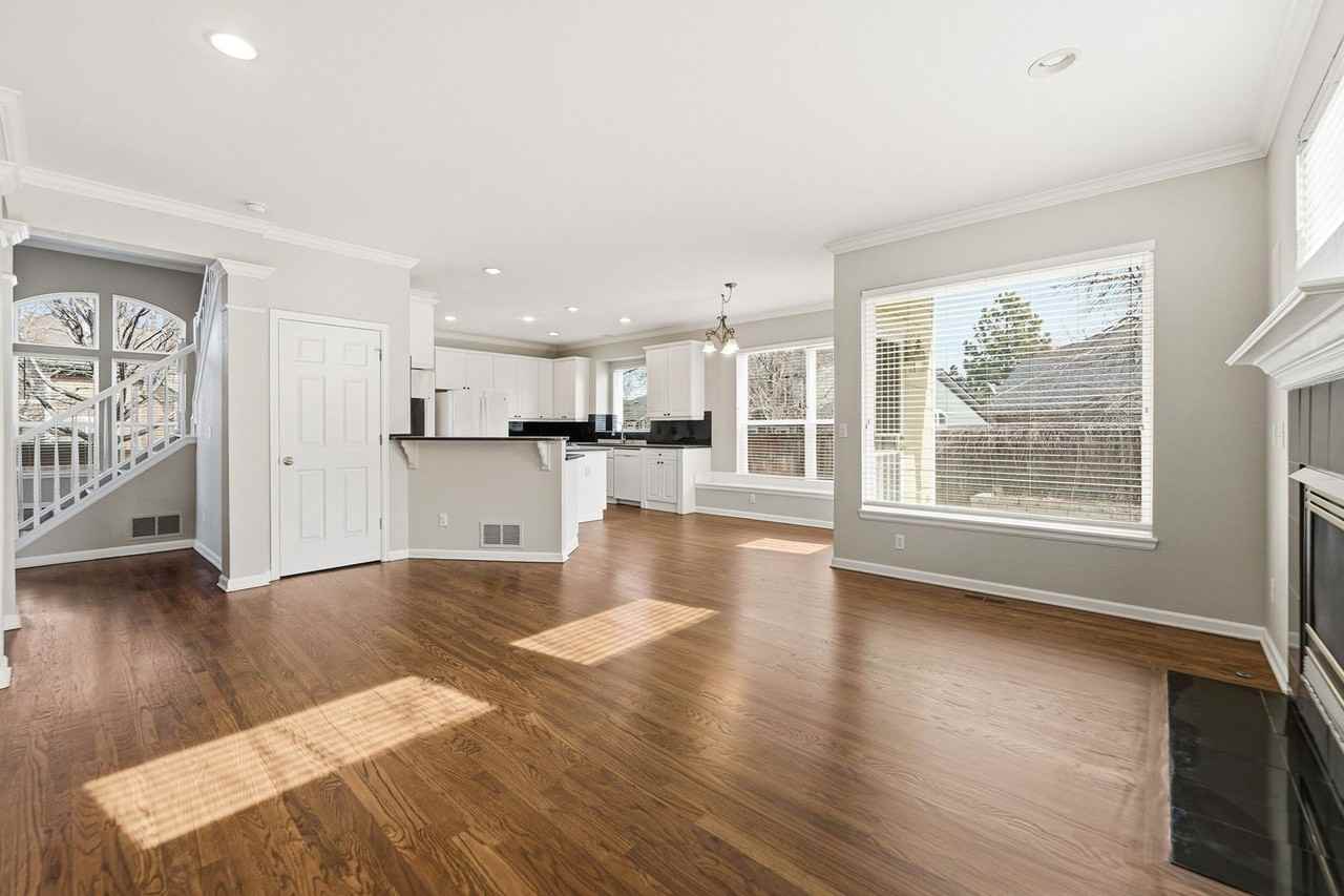 10586 Cottoneaster Way - Photo 7 of 27