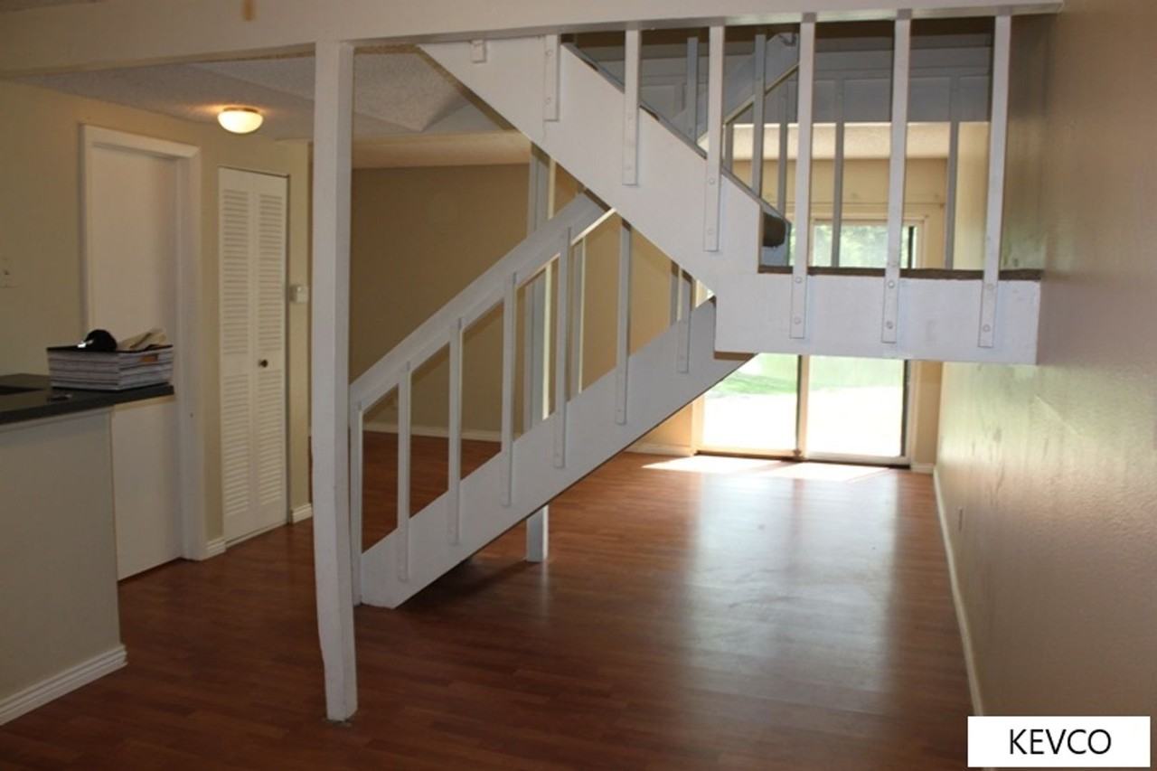 1705 Heatheridge Rd - Photo 4 of 17