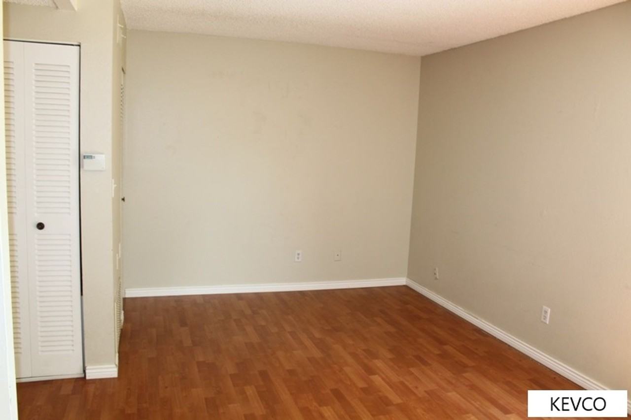 1705 Heatheridge Rd - Photo 7 of 17