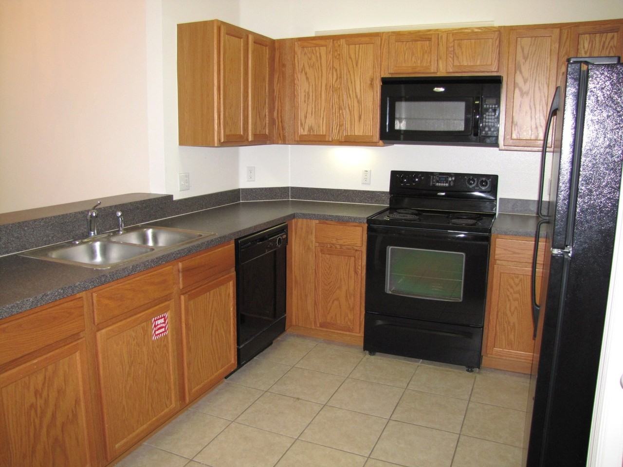 7513 Bliss Way - Photo 6 of 17