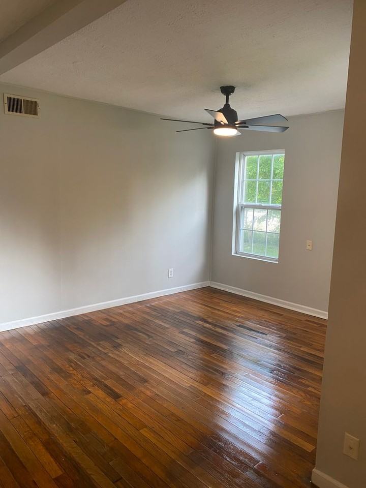 714 S 31st St - Photo 2 of 15