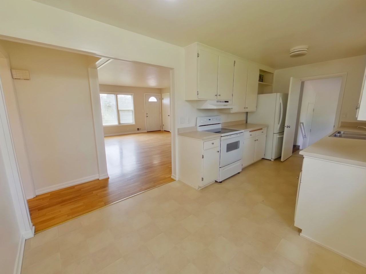 511 Waite St - Photo 6 of 18