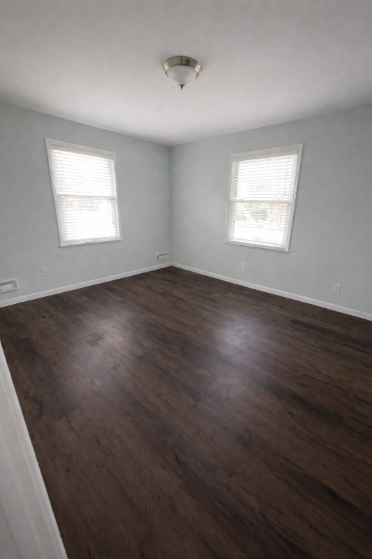 5306 E 10th St - Photo 6 of 13