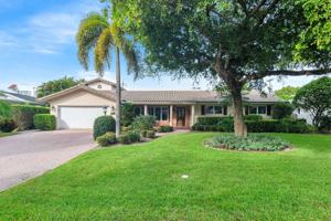 featured image of 2349 Ne 8th St