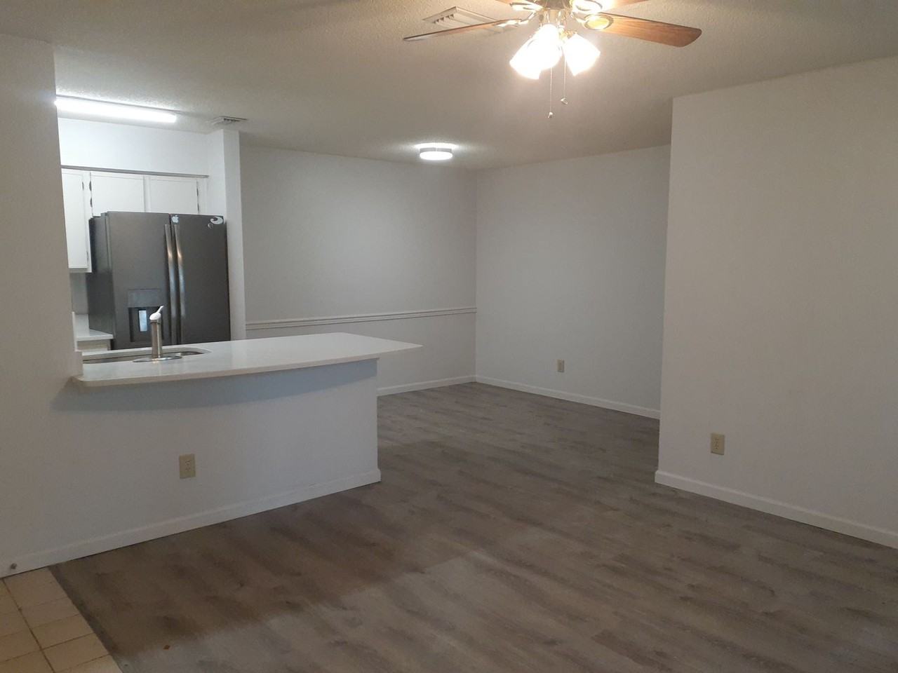 12851 Daybreak Cir - Photo 3 of 14