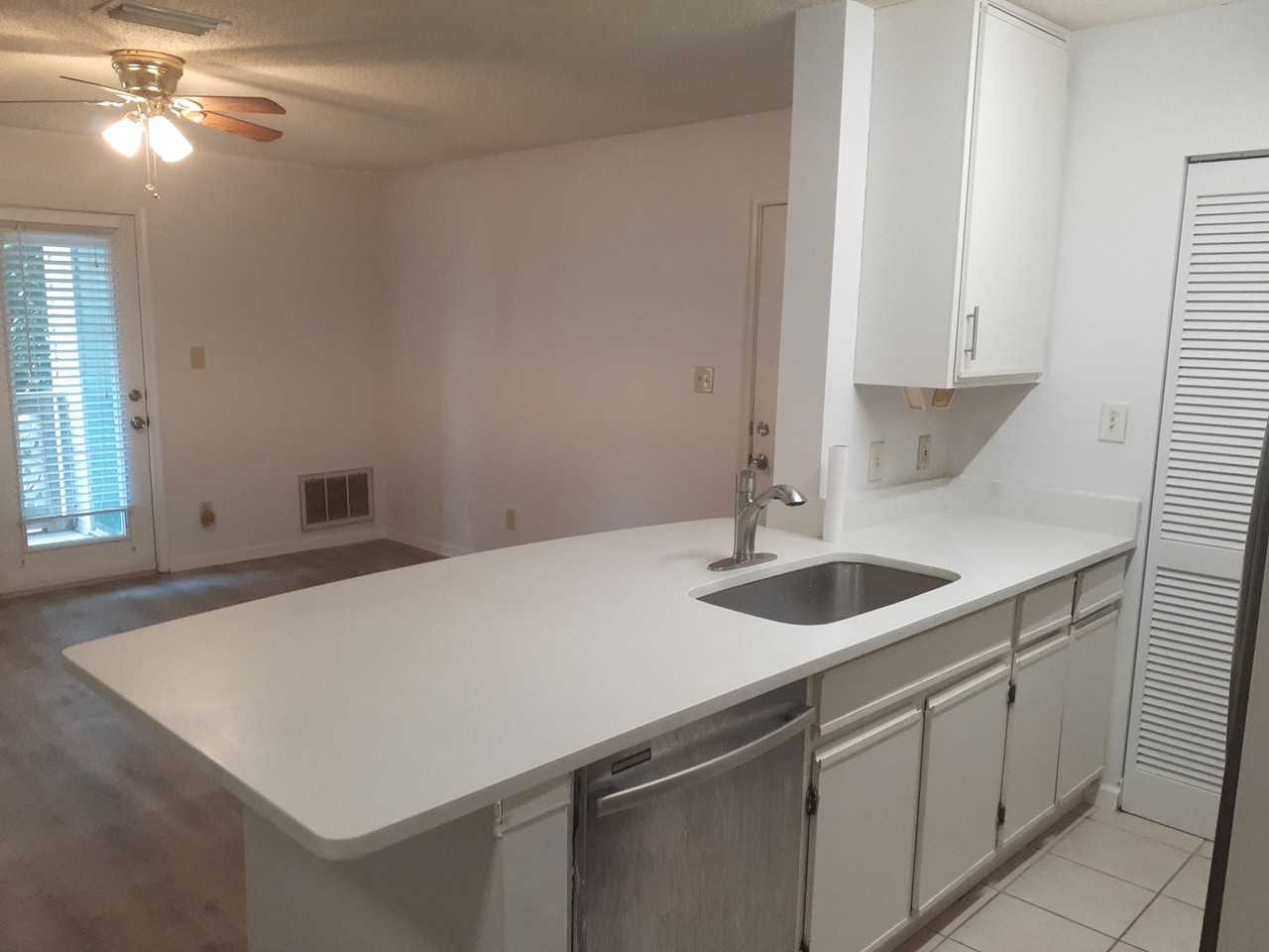 12851 Daybreak Cir - Photo 6 of 14