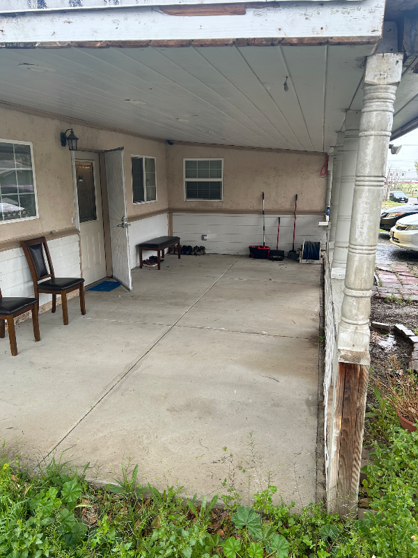 3490 Burl Dr - Photo 2 of 6