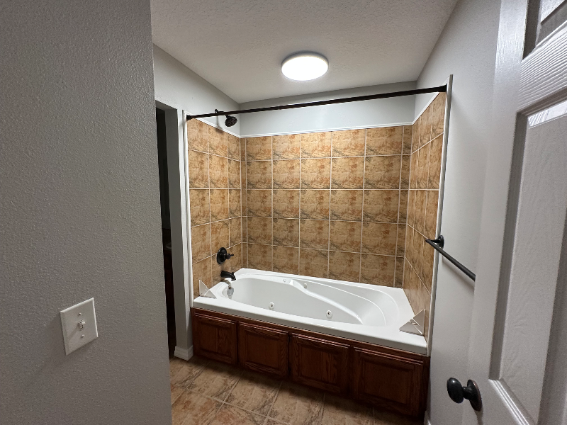 544 Centennial St - Photo 4 of 14