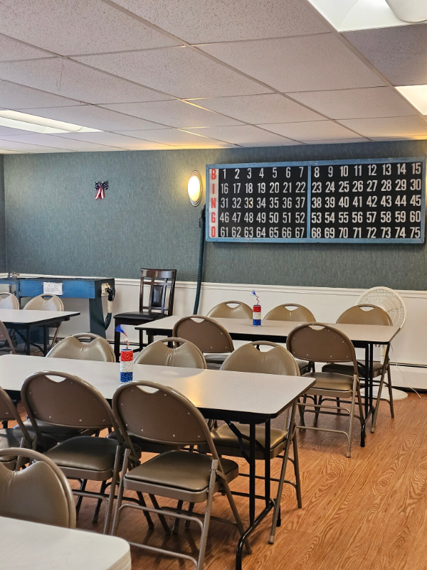 1380 Arbor Ave Se - Photo 5 of 8