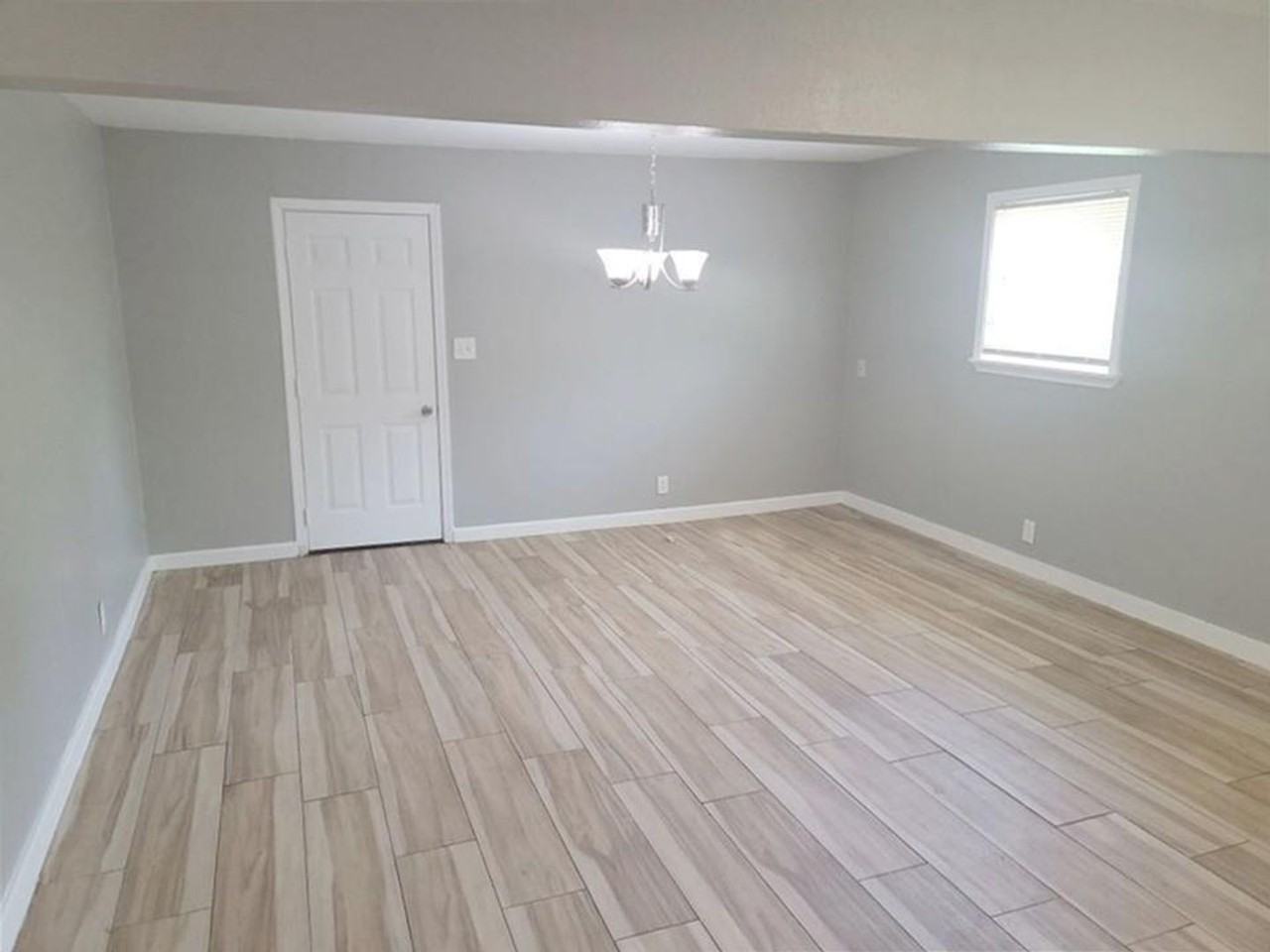 5115 Balkin St - Photo 2 of 14