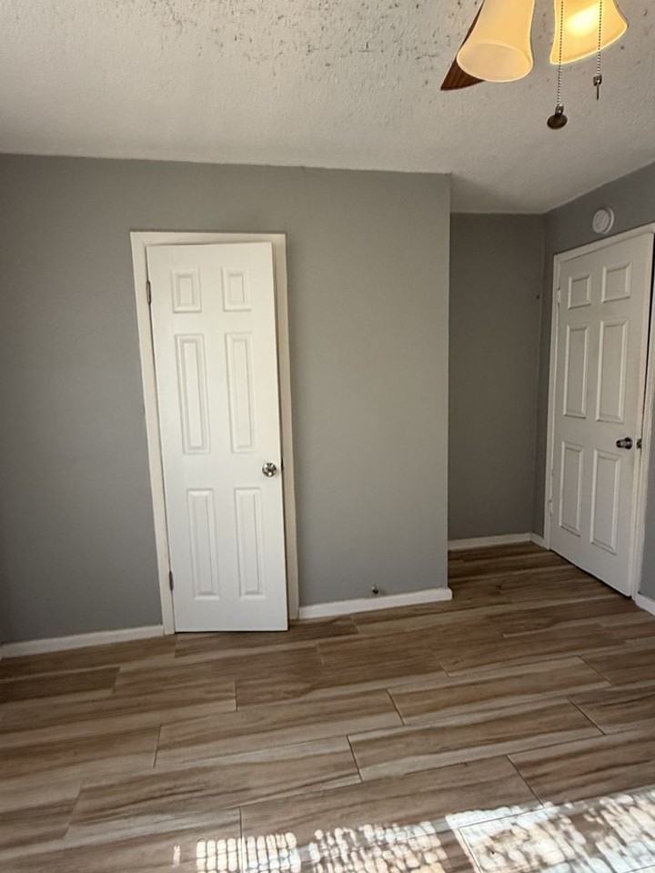 5115 Balkin St - Photo 7 of 14