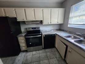 1802 Hartsfield Rd #C - Photo 1 of 1