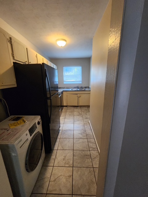 1802 Hartsfield Rd #C - Photo 2 of 14